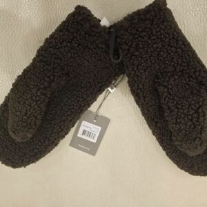 SOIA&KYO Callie Shearling Faux Mittens Mushroom Brown Coffee Luxury One size